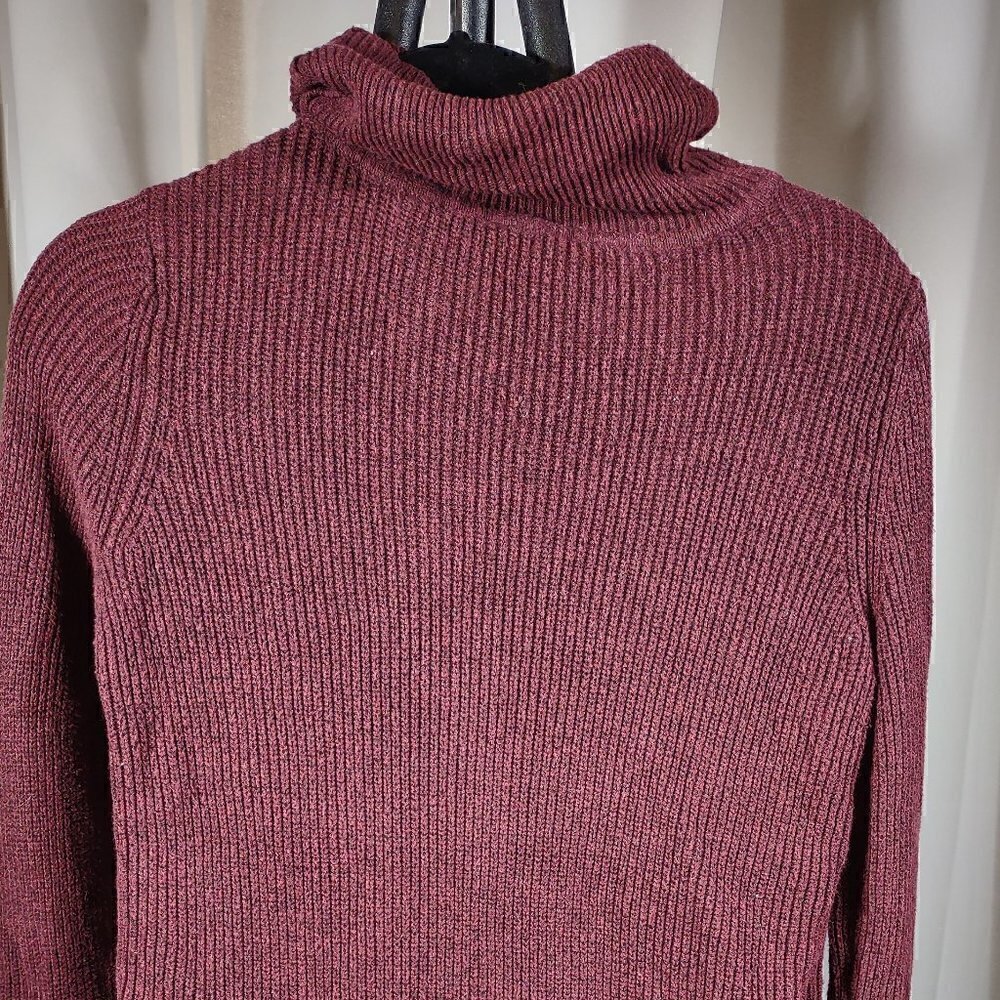 VERA WANG (SIMPLY VERA), BURGUNDY LACE SWEATER, SIZE S - Picture 9 of 12